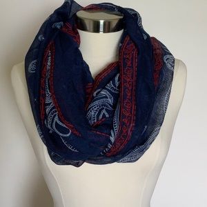 Infinity scarf